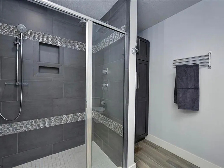 2293 City View Dr — Photo 19