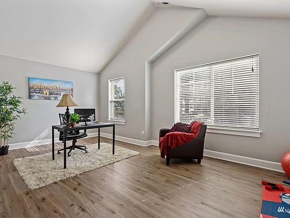 4th image of 6608 NE 58th Ave