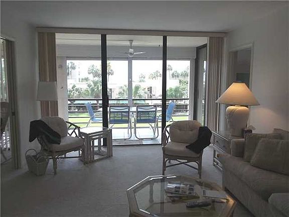 5th image of 3452 NE Causeway Blvd APT 202