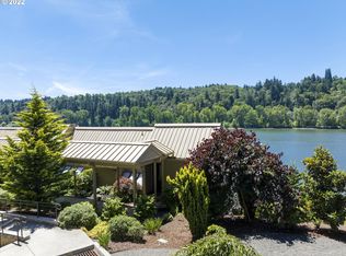 210 SE Spokane St, Portland, OR 97202