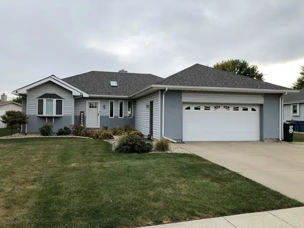 1479 Hunters Run Dr, Bourbonnais, IL 60914