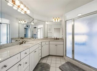 613 Beachwalk CIR #J-102, NAPLES, FL 34108