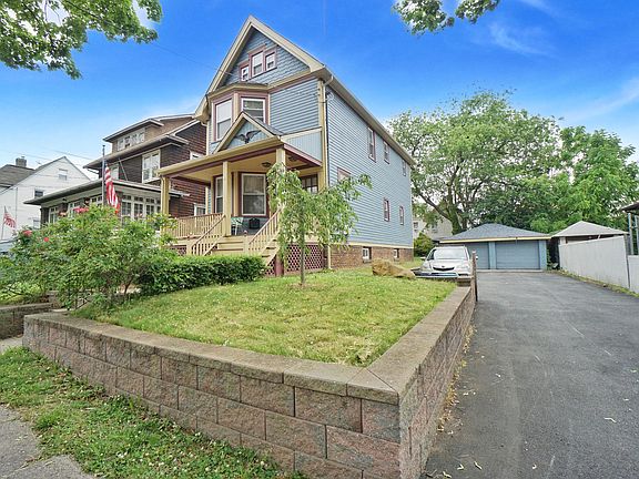 3rd image of 141 Palmer Ave