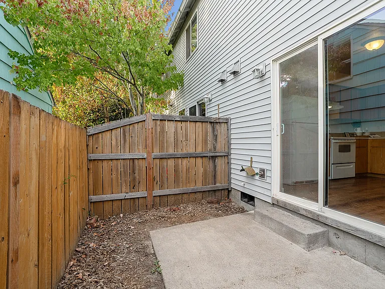 6303 SE Woodstock Blvd #1 — Photo 5