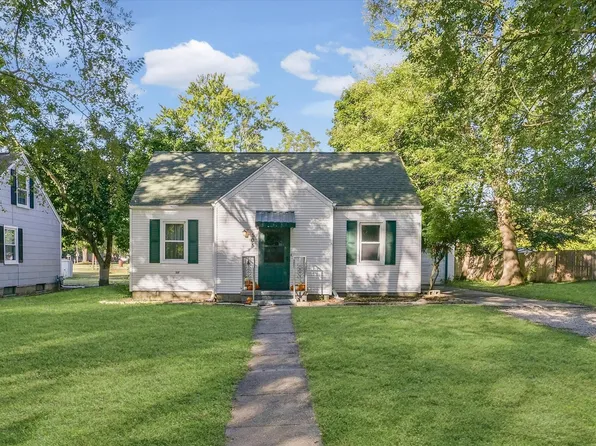 505 N Calhoun St, Tolono, IL 61880