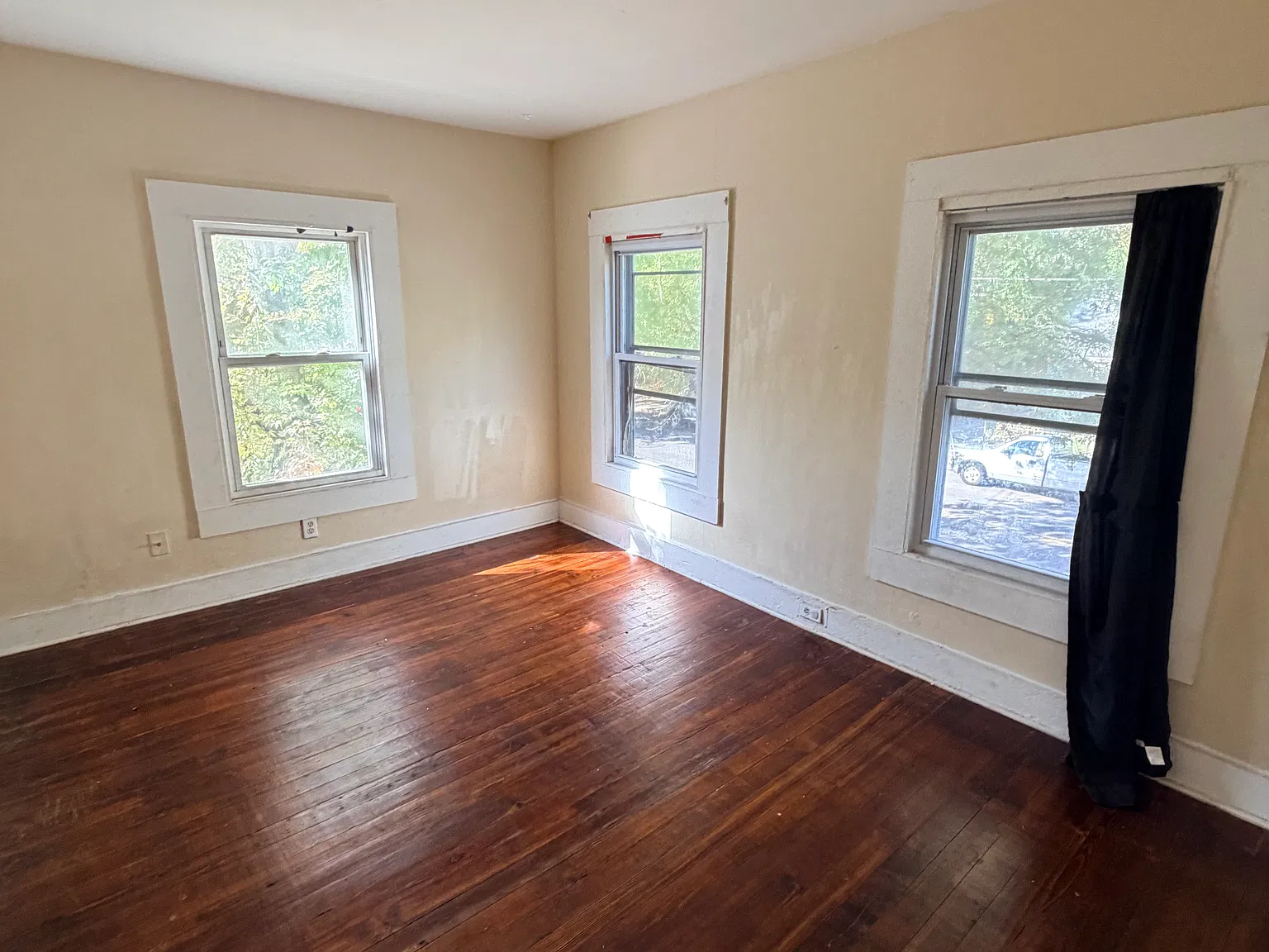 355 Shelton Ave — Photo 4