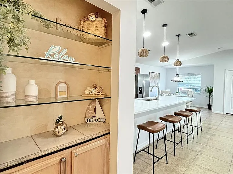 2431 Loma Linda St — Photo 12