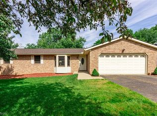 2411 Otterbin St, Louisville, OH 44641