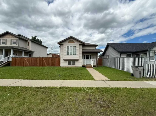 10022 S 96th Ave, Grande Prairie, AB T8V 0M3
