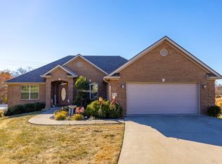 936 Cabernet Dr, Berea, KY 40403