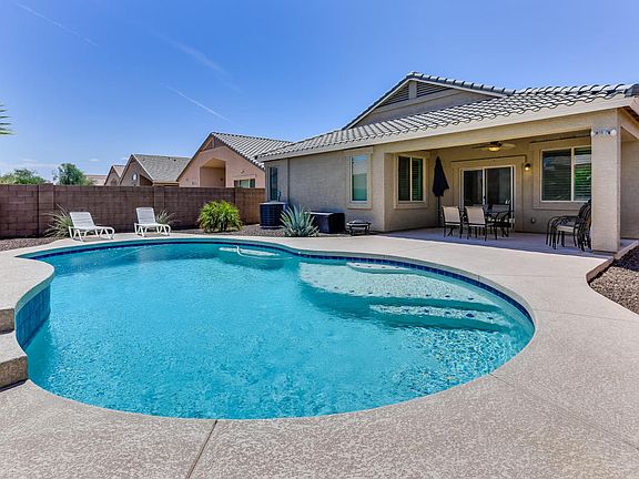4th image of 37079 W Leonessa Ave