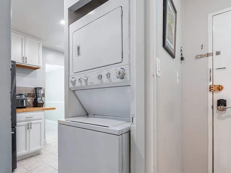 1546 Northgate Sq #21C — Photo 7