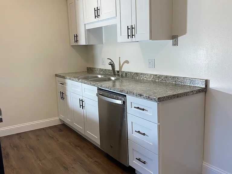 The Falls Apartments — Photo 14