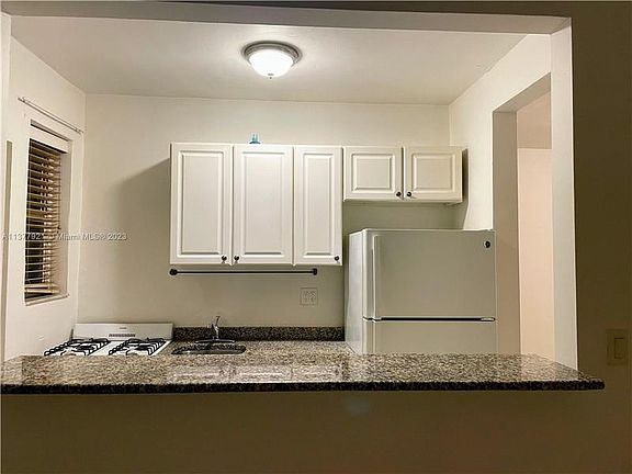 2nd image of 503 75th St #515
