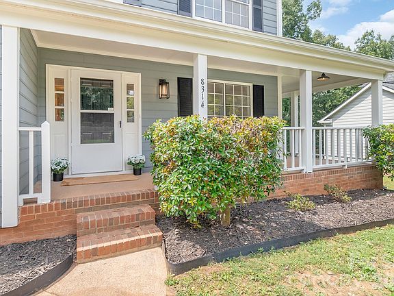 3rd image of 8314 David Lee Ln