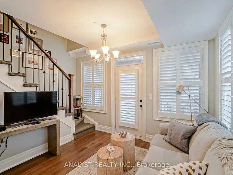 10425 Islington Ave #218 — Photo 15