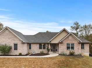 1516 Timber Creek Ct, Pacific, MO 63069