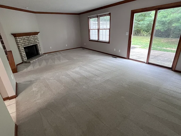 19328 Bradford Ct — Photo 6