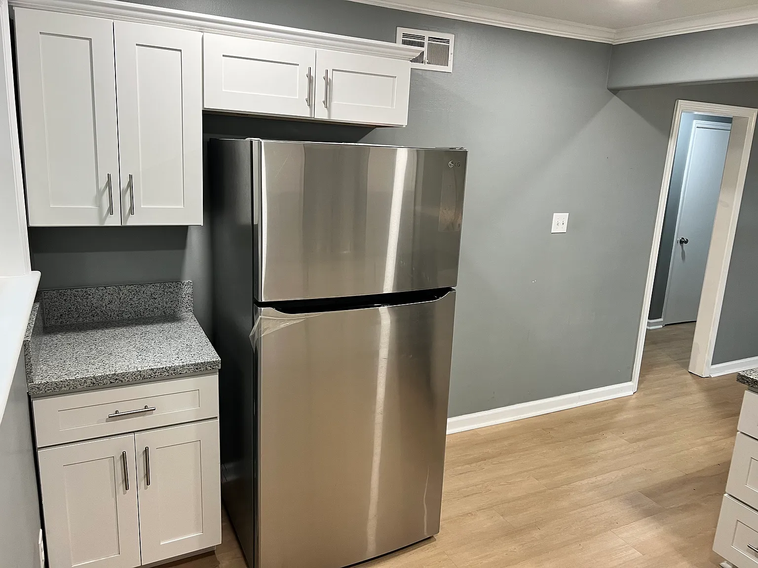 2 bed, 800 sqft, $1,500 — Photo 4