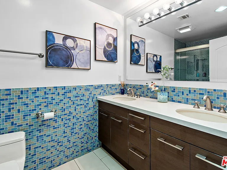 718 N Croft Ave #103 — Photo 13