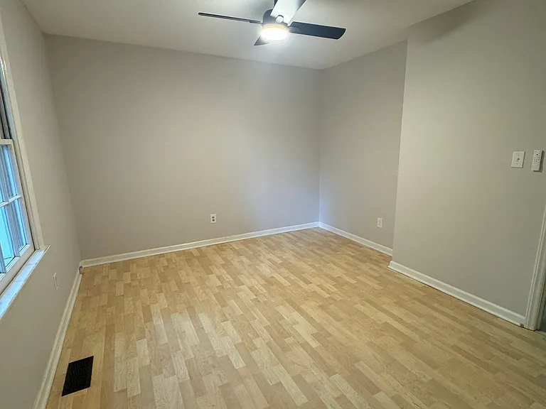 205 Honeysuckle Ln — Photo 15