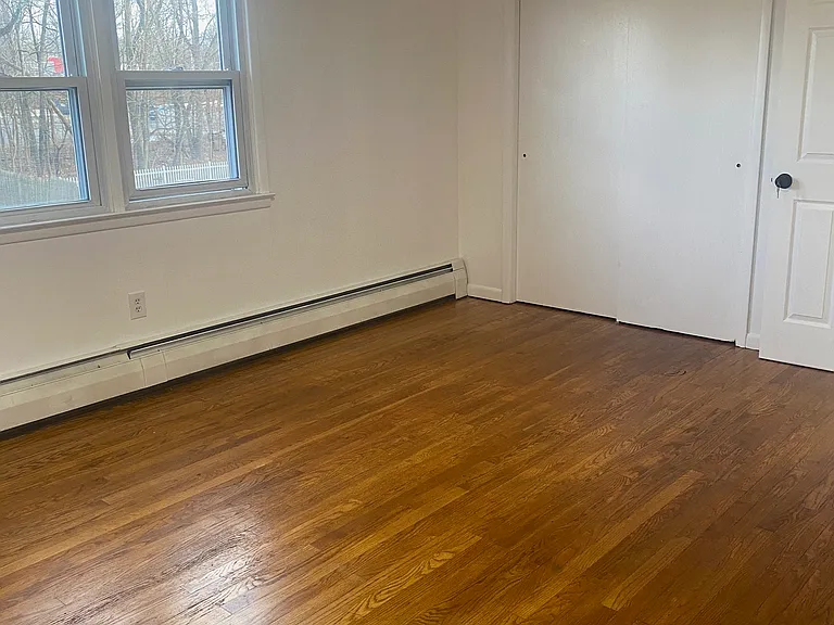 332-330 S Cherry St — Photo 7