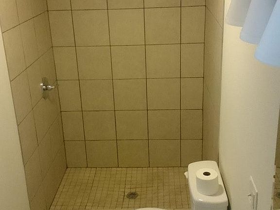 bathroom1