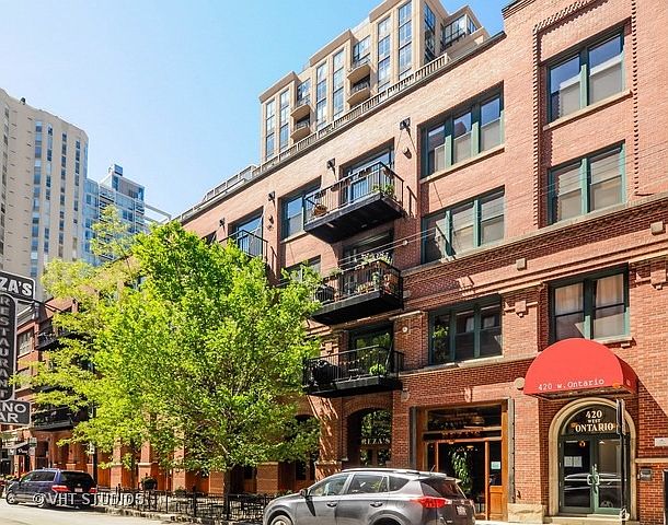 1st image of 420 W Ontario St APT 205