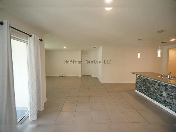 501 Calico Scallop St — Photo 9
