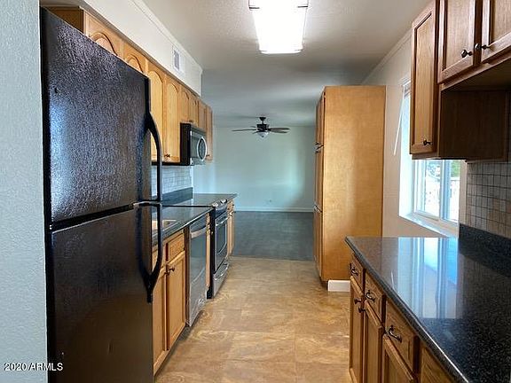 3rd image of 7138 E Bell Cir