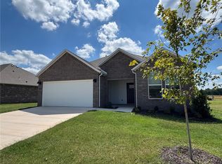453 W Gosling Isle, Farmington, AR 72730
