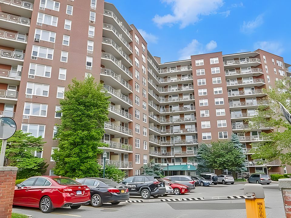 1st image of 91 Strawberry Hill Avenue #841