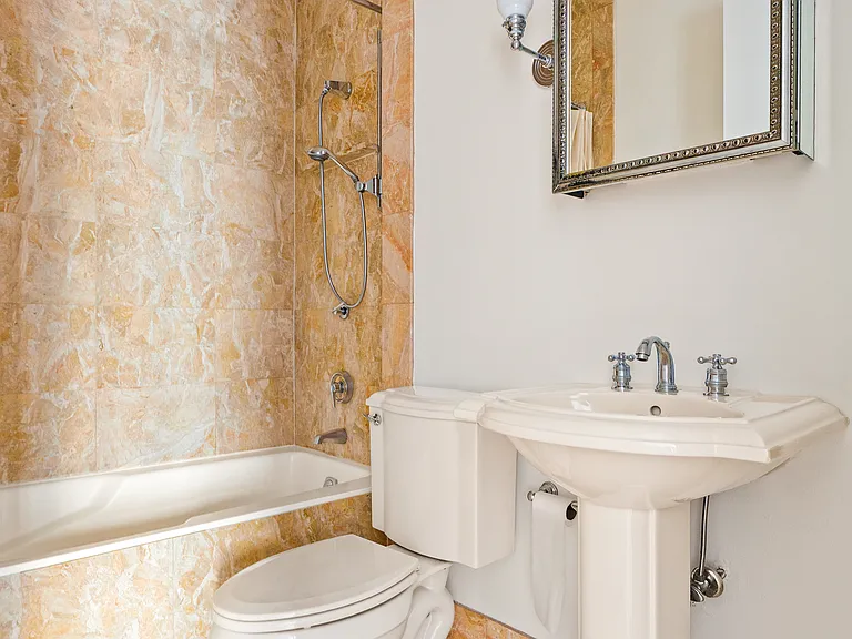 30 E 85th St #3G — Photo 5