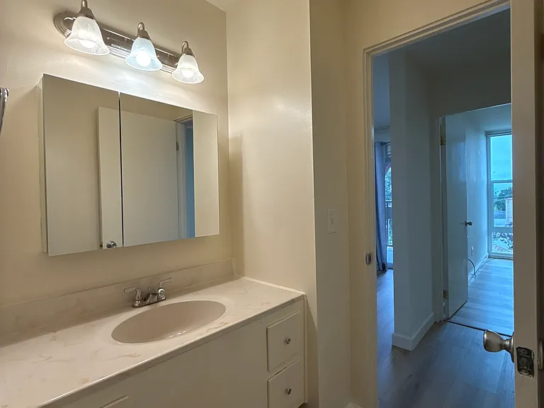 2020 Channing Way — Photo 9