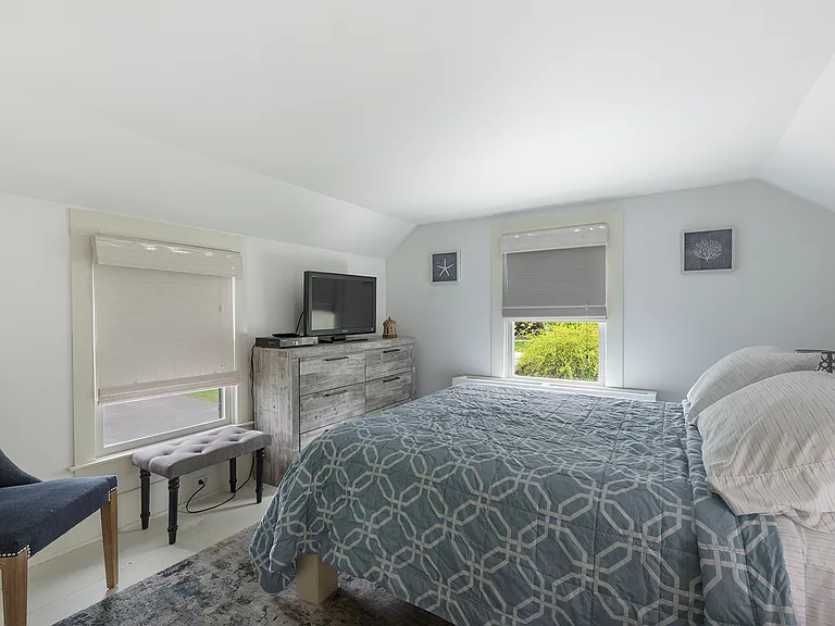 48 Skinner St — Photo 8