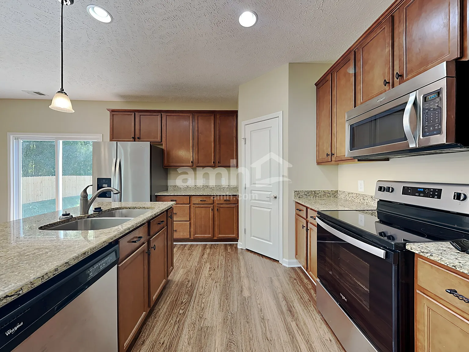 4 bed, 2.5 bath, 2780 sqft, $2,930 — Photo 4