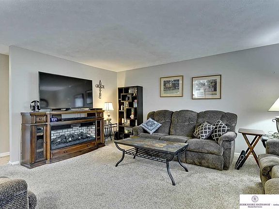 3rd image of 5128 S 125th Ct