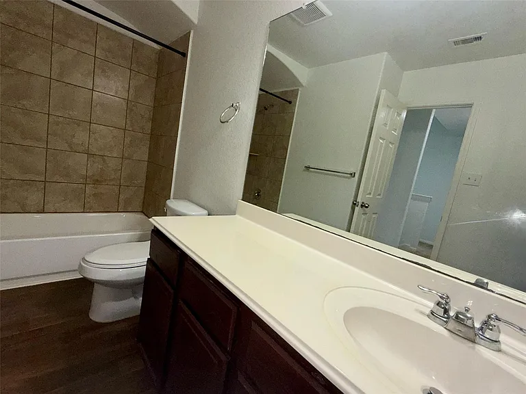 2623 Hunters Side Trl — Photo 21