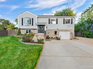315 Bragg Ct, Bartlett, IL