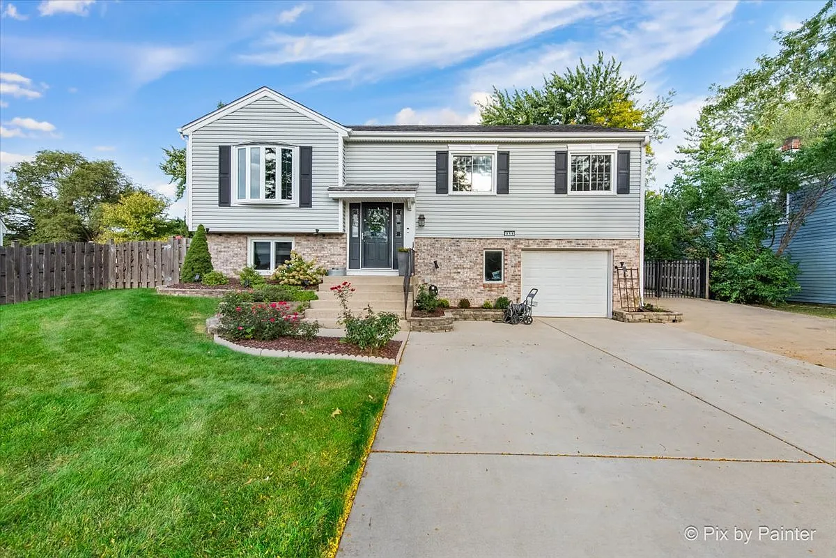 315 Bragg Ct photo 1