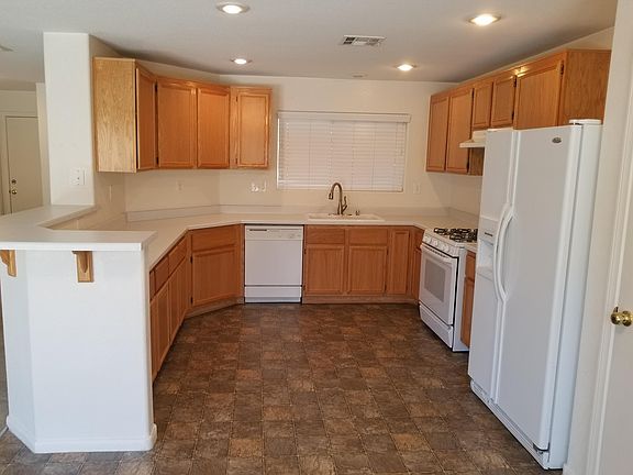4th image of 2412 Cockatoo Dr