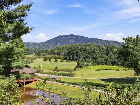134 Raleigh Dr, Lake Lure, NC 28746
