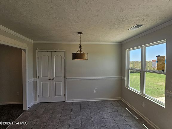 5th image of 2328 Bellingham Drive