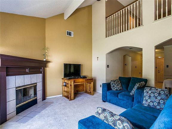 3rd image of 4203 Bent Oaks Dr