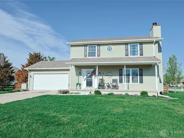 615 Saint James Pl, Trenton, OH 45067