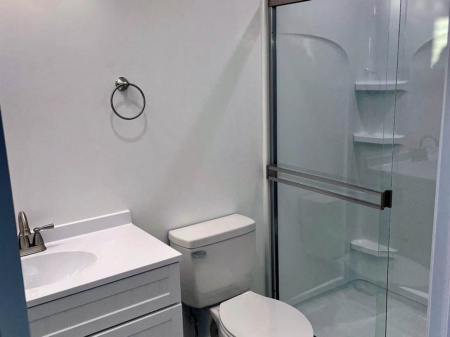 3 bed, 3.5 bath, 1200 sqft, $3,750 — Photo 4
