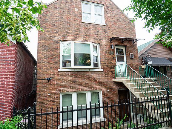 2nd image of 2314 S Oakley Ave