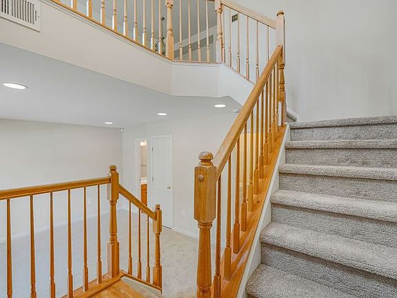 2nd image of 1606 Wilcox Ave