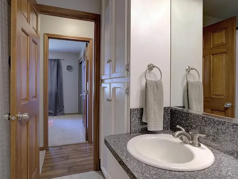 Shared bath