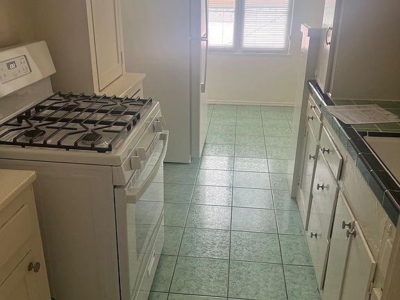 5th image of 424 S Cochran Ave APT 8